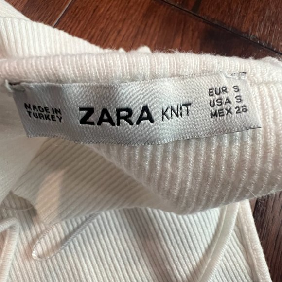 ZARA KNIT CRISS-CROSS HALTER CROP TOP, SIZE SMALL, WHITE - Picture 5 of 5